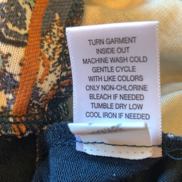 One World Live and Let Live Boho Floral Women’s Size S Knotted Front Hi Low Top - Picture 15 of 15